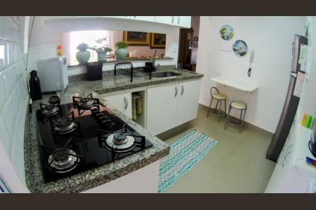 Casa de condomínio à venda com 115m², 4 quartos e 4 vagasCozinha