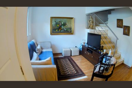 Casa de condomínio à venda com 115m², 4 quartos e 4 vagasSala