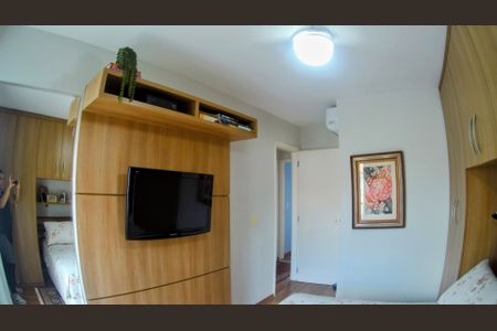 Casa de condomínio à venda com 115m², 4 quartos e 4 vagasSuíte