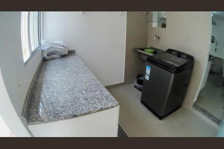 Casa de condomínio à venda com 115m², 4 quartos e 4 vagasÁrea de Serviço