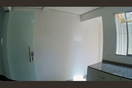 Casa de condomínio à venda com 115m², 4 quartos e 4 vagasÁrea de Serviço