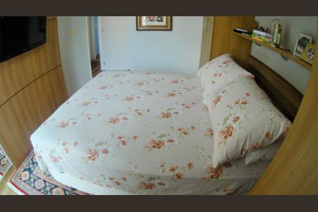 Casa de condomínio à venda com 115m², 4 quartos e 4 vagasSuíte