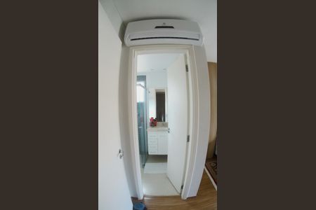 Casa de condomínio à venda com 115m², 4 quartos e 4 vagasSuíte