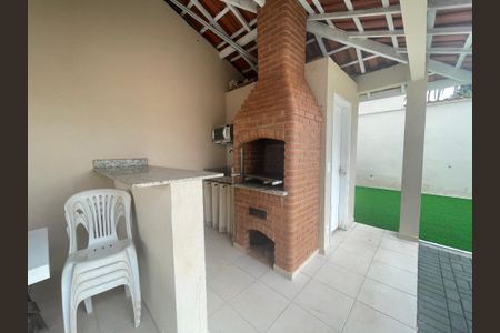 Casa de condomínio à venda com 115m², 4 quartos e 4 vagasÁrea comum - Churrasqueira