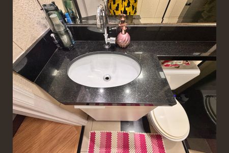 Apartamento à venda com 130m², 3 quartos e 2 vagas Apartamento à venda com 130m², 3 quartos e 2 vagasBanheiro da Suíte