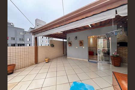 Apartamento à venda com 130m², 3 quartos e 2 vagas Apartamento à venda com 130m², 3 quartos e 2 vagasCobertura