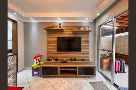 Apartamento à venda com 130m², 3 quartos e 2 vagas Apartamento à venda com 130m², 3 quartos e 2 vagasCobertura