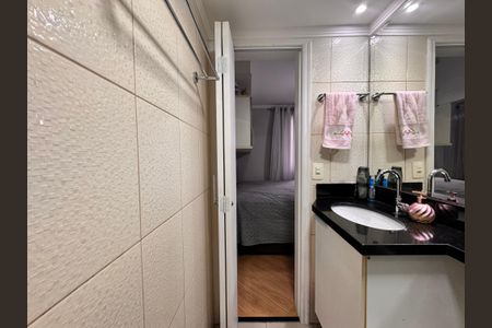 Apartamento à venda com 130m², 3 quartos e 2 vagas Apartamento à venda com 130m², 3 quartos e 2 vagasBanheiro da Suíte