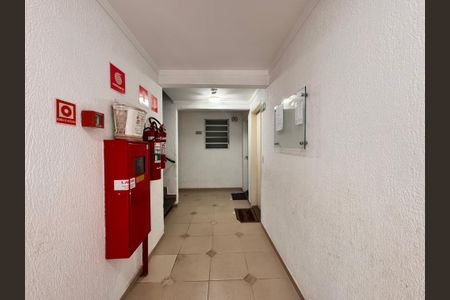 Apartamento à venda com 130m², 3 quartos e 2 vagas Apartamento à venda com 130m², 3 quartos e 2 vagasHall social