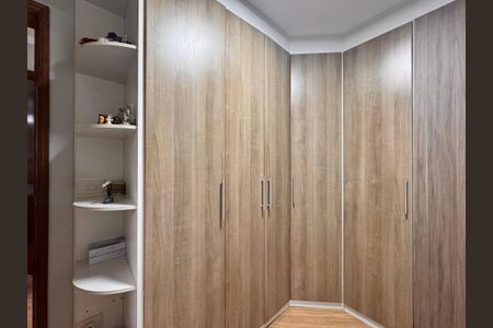 Apartamento à venda com 130m², 3 quartos e 2 vagas Apartamento à venda com 130m², 3 quartos e 2 vagasQuarto 2