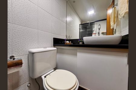 Apartamento à venda com 130m², 3 quartos e 2 vagas Apartamento à venda com 130m², 3 quartos e 2 vagasBanheiro