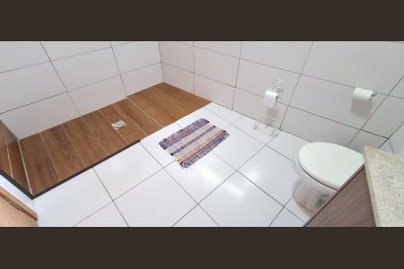 Casa à venda com 230m², 3 quartos e 8 vagas Casa à venda com 230m², 3 quartos e 8 vagasBanheiro Social