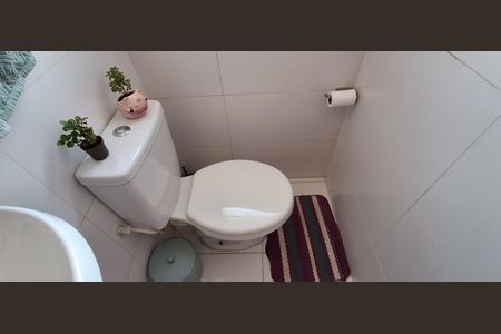 Casa à venda com 230m², 3 quartos e 8 vagas Casa à venda com 230m², 3 quartos e 8 vagasLavabo