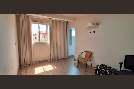 Casa à venda com 230m², 3 quartos e 8 vagas Casa à venda com 230m², 3 quartos e 8 vagasSuíte