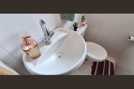 Casa à venda com 230m², 3 quartos e 8 vagas Casa à venda com 230m², 3 quartos e 8 vagasLavabo