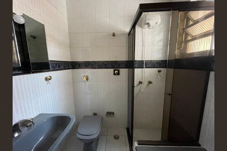 Casa à venda com 172m², 3 quartos e 3 vagas Casa à venda com 172m², 3 quartos e 3 vagasBanheiro 2