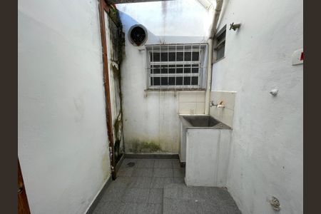 Casa à venda com 172m², 3 quartos e 3 vagas Casa à venda com 172m², 3 quartos e 3 vagasÁrea de Serviço