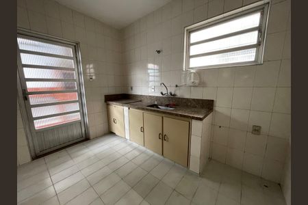 Casa à venda com 172m², 3 quartos e 3 vagas Casa à venda com 172m², 3 quartos e 3 vagasCozinha