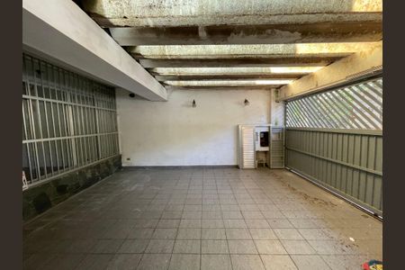 Casa à venda com 172m², 3 quartos e 3 vagas Casa à venda com 172m², 3 quartos e 3 vagasGaragem