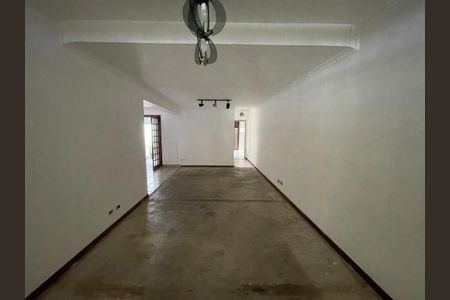 Casa à venda com 172m², 3 quartos e 3 vagas Casa à venda com 172m², 3 quartos e 3 vagasSala