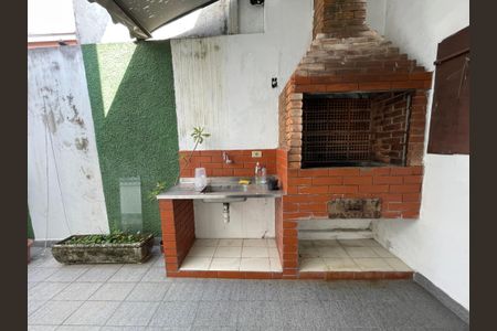 Casa à venda com 172m², 3 quartos e 3 vagas Casa à venda com 172m², 3 quartos e 3 vagasChurrasqueira