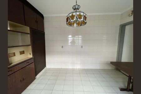 Casa à venda com 172m², 3 quartos e 3 vagas Casa à venda com 172m², 3 quartos e 3 vagasSala de Jantar