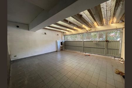 Casa à venda com 172m², 3 quartos e 3 vagas Casa à venda com 172m², 3 quartos e 3 vagasGaragem