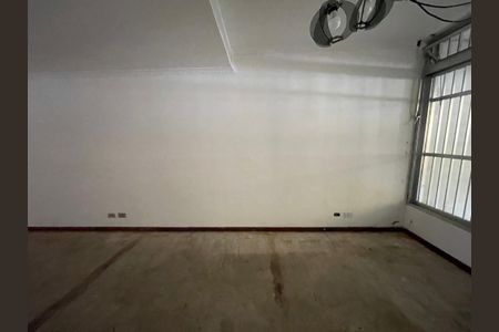 Casa à venda com 172m², 3 quartos e 3 vagas Casa à venda com 172m², 3 quartos e 3 vagasSala