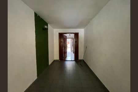 Casa à venda com 172m², 3 quartos e 3 vagas Casa à venda com 172m², 3 quartos e 3 vagasEntrada