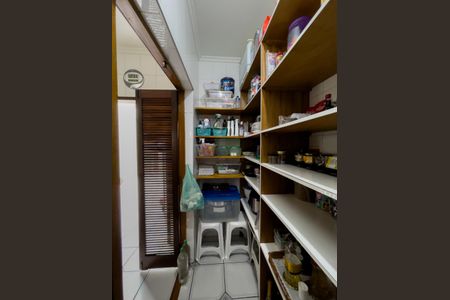 Casa à venda com 280m², 3 quartos e 3 vagasDespensa