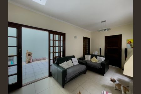 Casa à venda com 280m², 3 quartos e 3 vagasSala 2