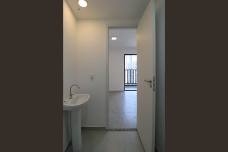 Studio para alugar com 27m², 1 quarto e sem vaga Studio para alugar com 27m², 1 quarto e sem vagaBanheiro