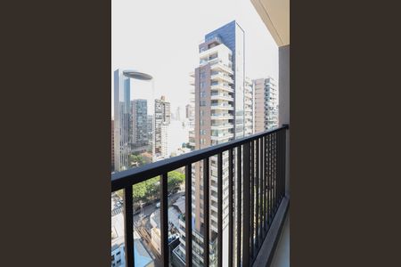 Studio para alugar com 27m², 1 quarto e sem vaga Studio para alugar com 27m², 1 quarto e sem vagaVaranda