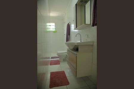 Casa à venda com 110m², 2 quartos e 1 vagaBanheiro