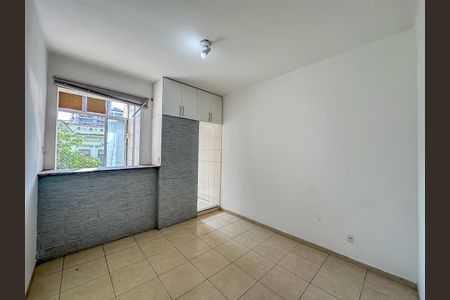 Studio para alugar com 24m², 1 quarto e sem vaga Studio para alugar com 24m², 1 quarto e sem vagaSala/Quarto