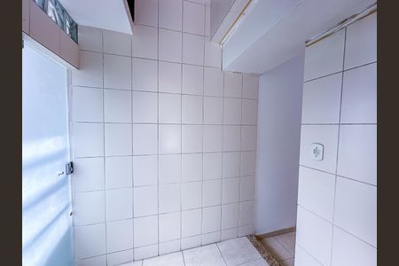 Studio para alugar com 24m², 1 quarto e sem vaga Studio para alugar com 24m², 1 quarto e sem vagaCorredor para Sala/Quarto
