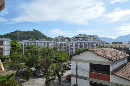 Apartamento à venda com 60m², 2 quartos e 2 vagasVista da Área de Serviço