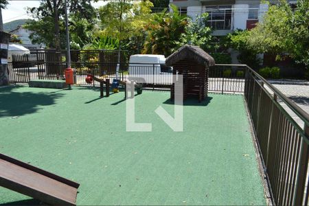 Apartamento à venda com 60m², 2 quartos e 2 vagasÁrea comum - Playground