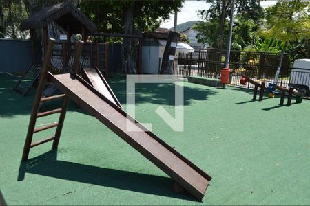 Apartamento à venda com 60m², 2 quartos e 2 vagasÁrea comum - Playground