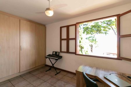 Casa à venda com 460m², 5 quartos e 5 vagasQuarto 2