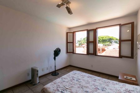 Casa à venda com 460m², 5 quartos e 5 vagasQuarto 5 Suite