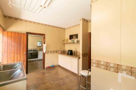 Casa à venda com 460m², 5 quartos e 5 vagasÁrea de Serviço