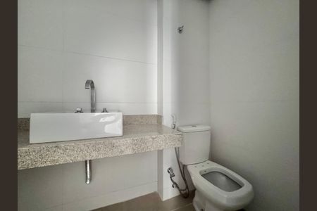 Apartamento à venda com 102m², 3 quartos e 2 vagas Apartamento à venda com 102m², 3 quartos e 2 vagasLavabo Sala