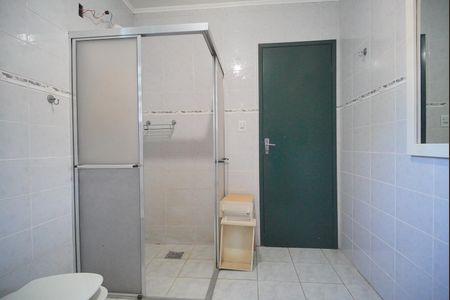 Casa à venda com 296m², 4 quartos e 2 vagas Casa à venda com 296m², 4 quartos e 2 vagas Banheiro 1
