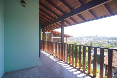 Casa à venda com 296m², 4 quartos e 2 vagas Casa à venda com 296m², 4 quartos e 2 vagasvaranda do Quarto 3