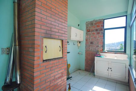 Casa à venda com 296m², 4 quartos e 2 vagas Casa à venda com 296m², 4 quartos e 2 vagasÁrea de Serviço