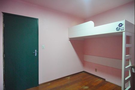 Casa à venda com 296m², 4 quartos e 2 vagas Casa à venda com 296m², 4 quartos e 2 vagasQuarto 2