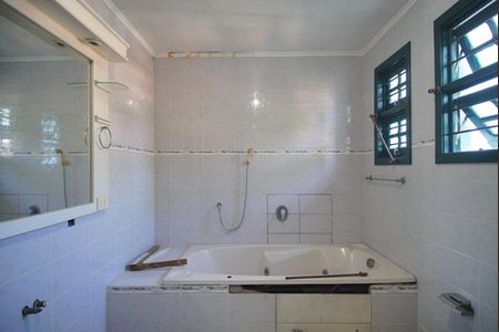 Casa à venda com 296m², 4 quartos e 2 vagas Casa à venda com 296m², 4 quartos e 2 vagasBanheiro 1