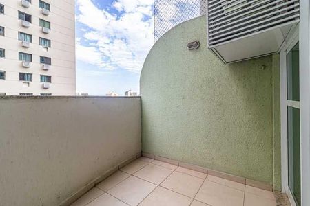 Apartamento à venda com 94m², 2 quartos e 1 vaga