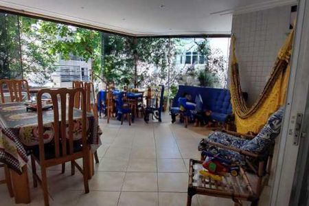 Apartamento à venda com 93m², 2 quartos e 1 vaga